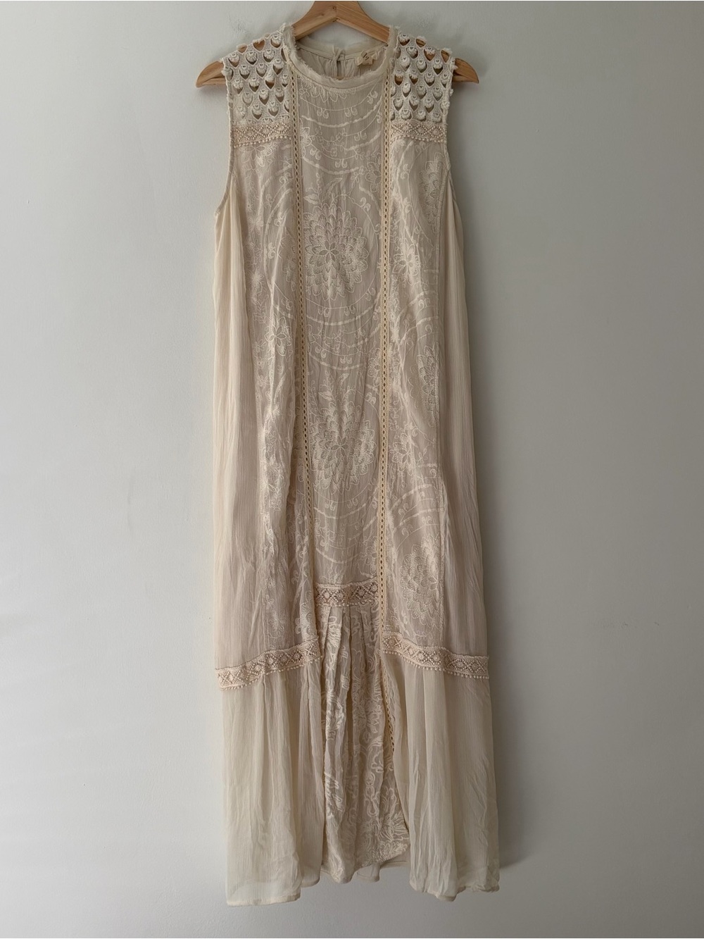 Anthropologie Tiny Brand Embroidered Maxi Sleeveless Cream Size Small Boho Bride